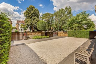 Castelnau, Barnes, London, SW13