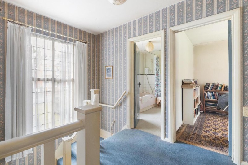 Highfield Hill, London, SE19