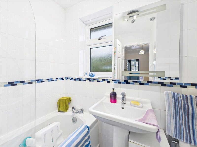 Threshers Terrace, Threshers, Crediton, Devon, EX17