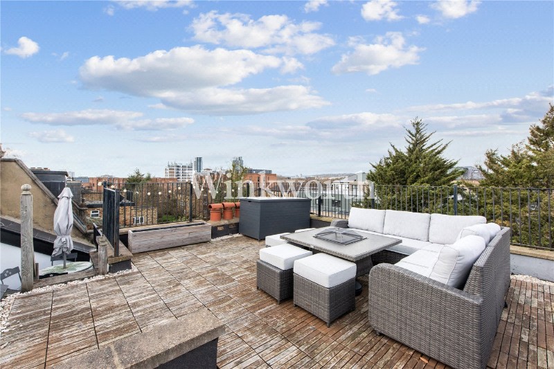 Adolphus Road, London, N4