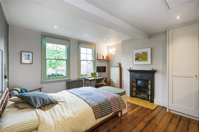 Oldhill Street, London, N16