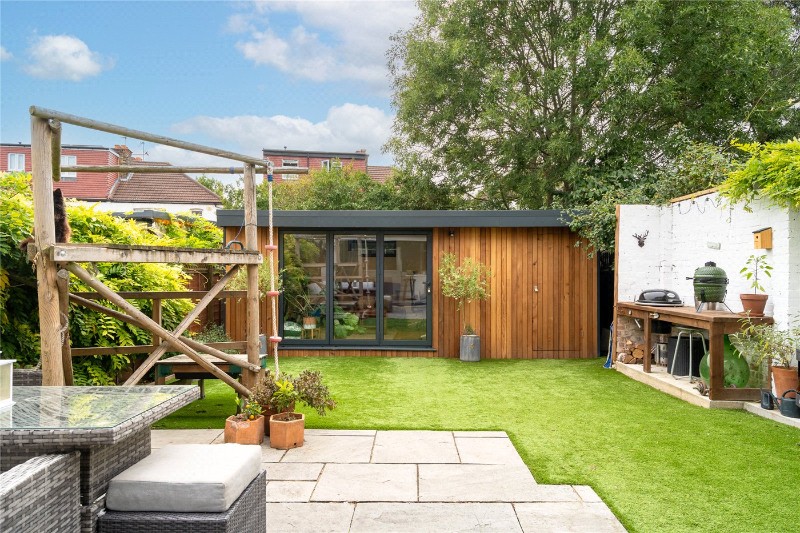 Rosedene Avenue, London, SW16