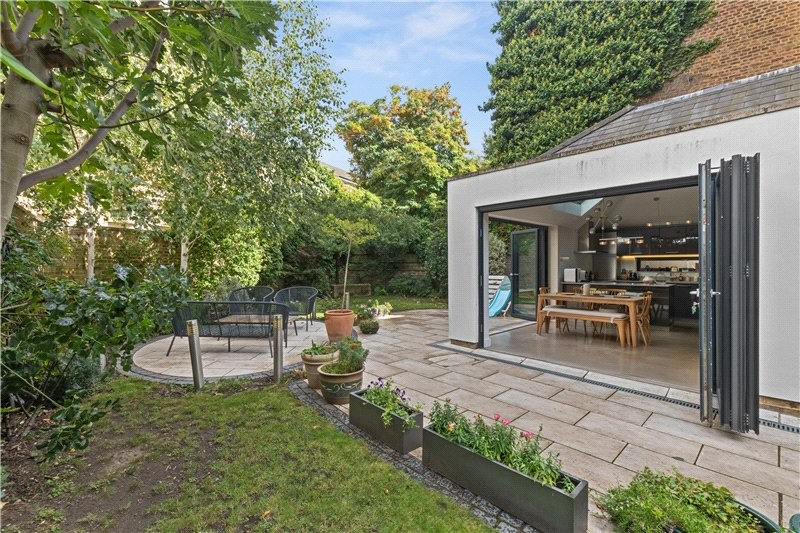 Hanover Gardens, London, SE11