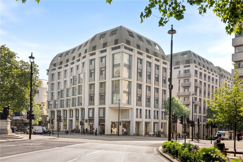 Strand, London, WC2R