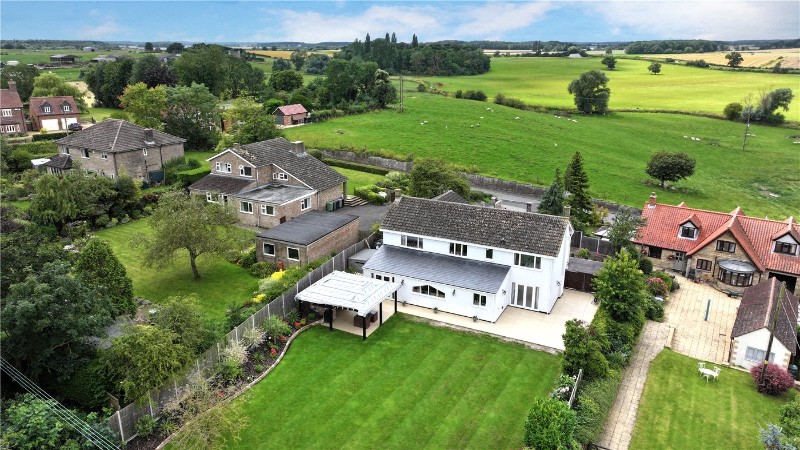 Manthorpe, Bourne, Lincolnshire, PE10