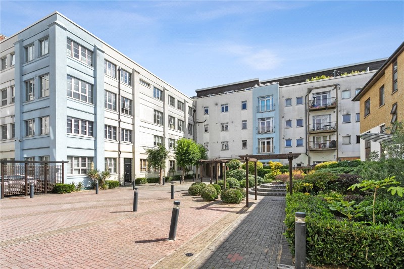 Sunlight Square, London, E2