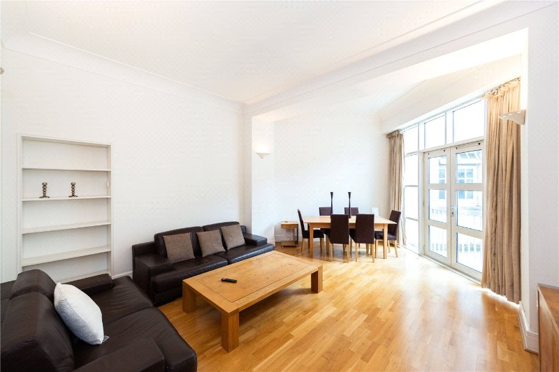 Rosebery Avenue, London, EC1R