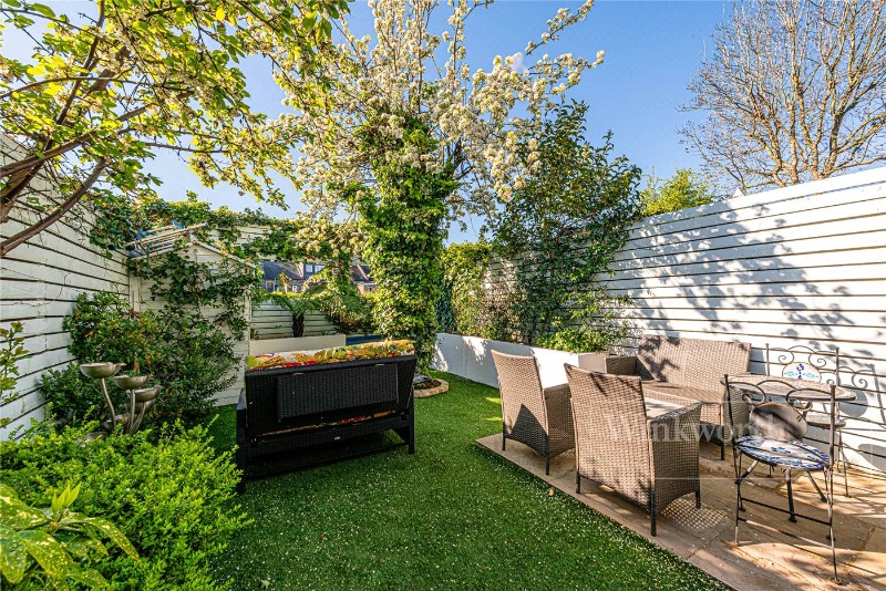 Mortimer Road, London, NW10