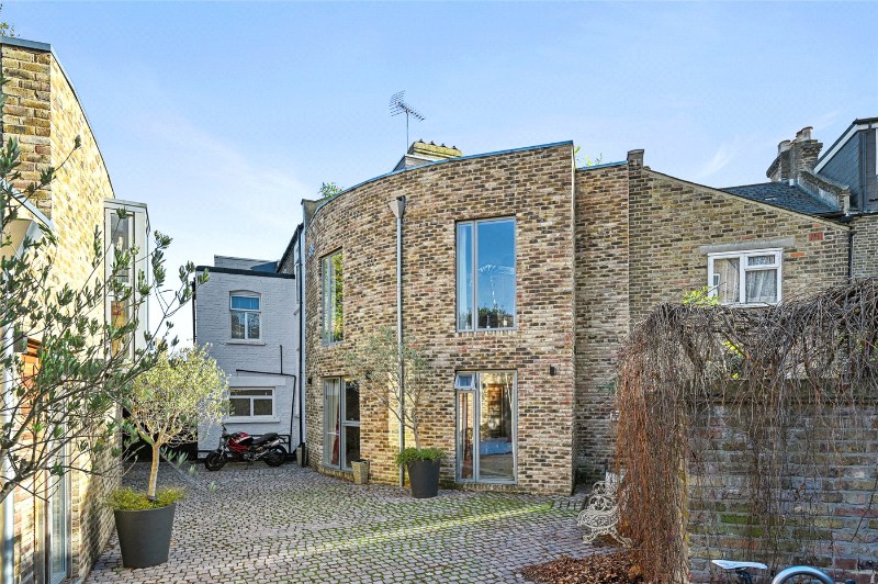 Lycett Place, Shepherds Bush, London, W12