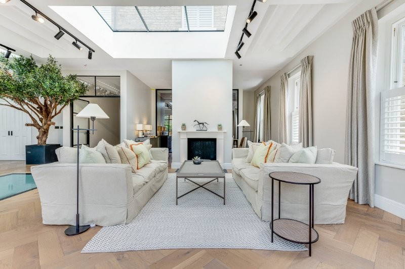 Castelnau, Barnes, London, SW13