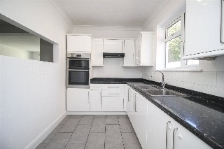 Warwick Road, Rayleigh, Essex, SS6