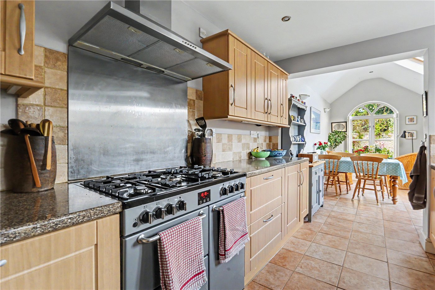 Kitchen/Breakfast