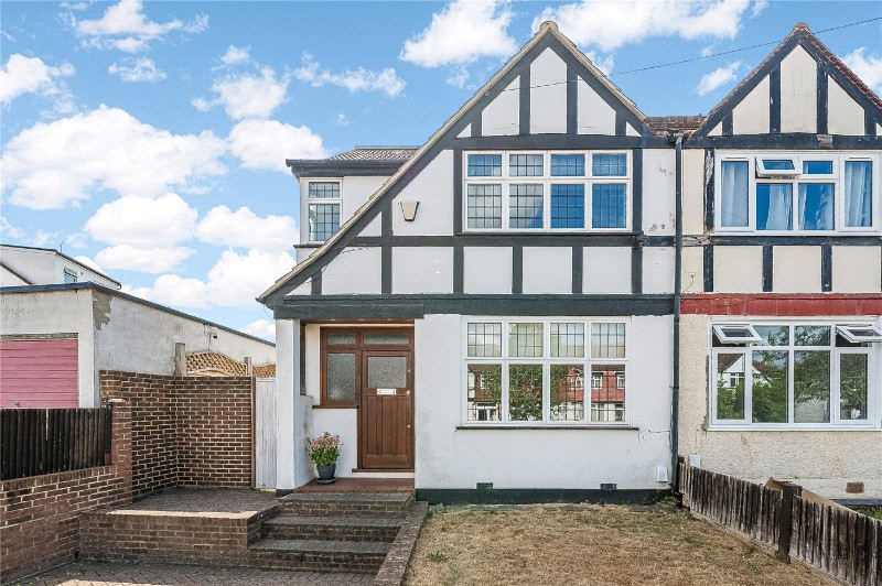 Aviemore Way, Beckenham, BR3