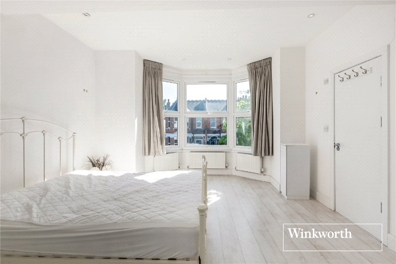 Station Road, Finchley, London, N3