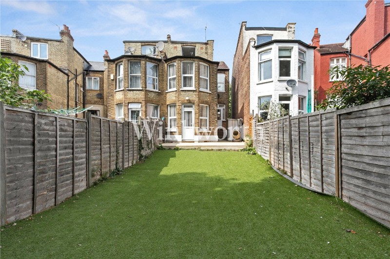 Palmerston Crescent, London, N13