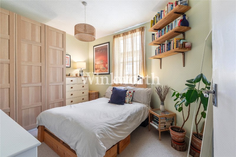 Victoria Crescent, London, N15