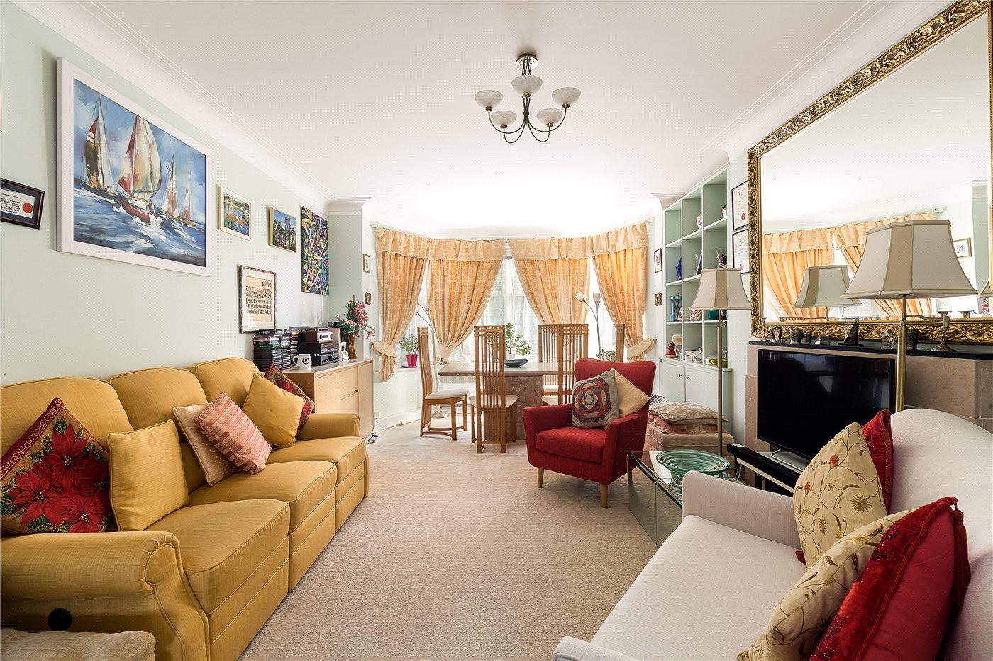 3 bedroom property for sale in Highlands Heath, Portsmouth Road, London