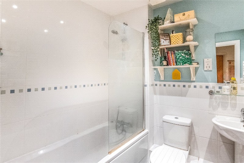 Hayes Grove, East Dulwich, London, SE22