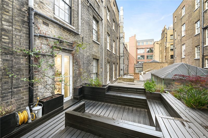New Row, London, WC2N