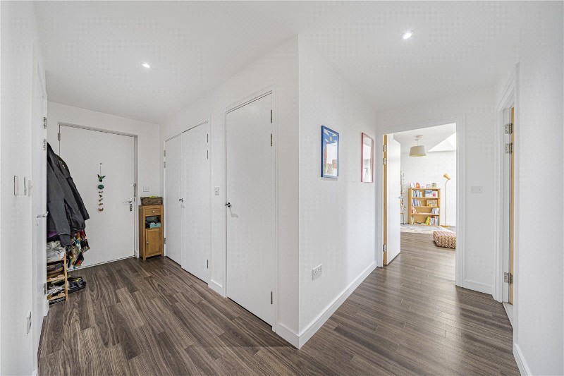 Blondin Way, London, SE16