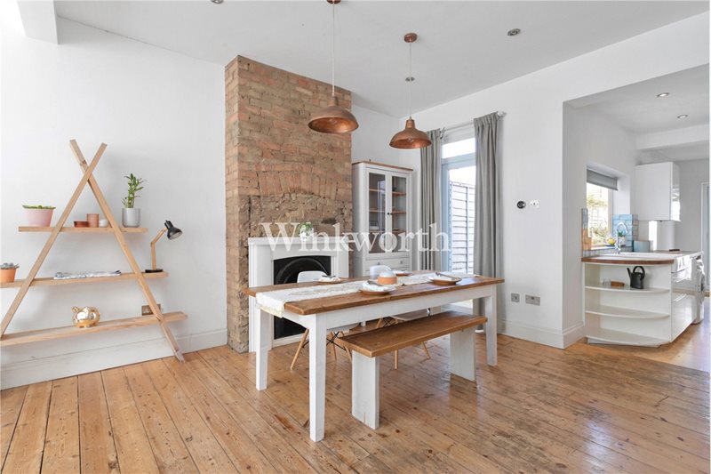 Rosebery Avenue, London, N17