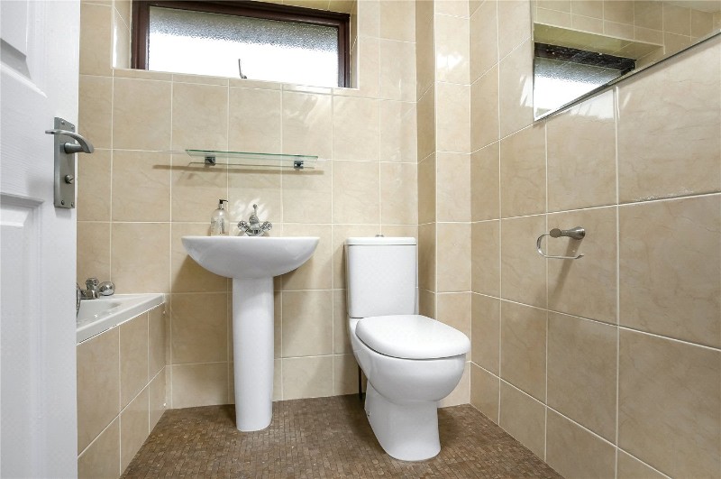 Kestrel Close, Winchester, Hampshire, SO22