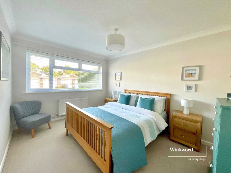 Arundel Way, Highcliffe, Christchurch, BH23