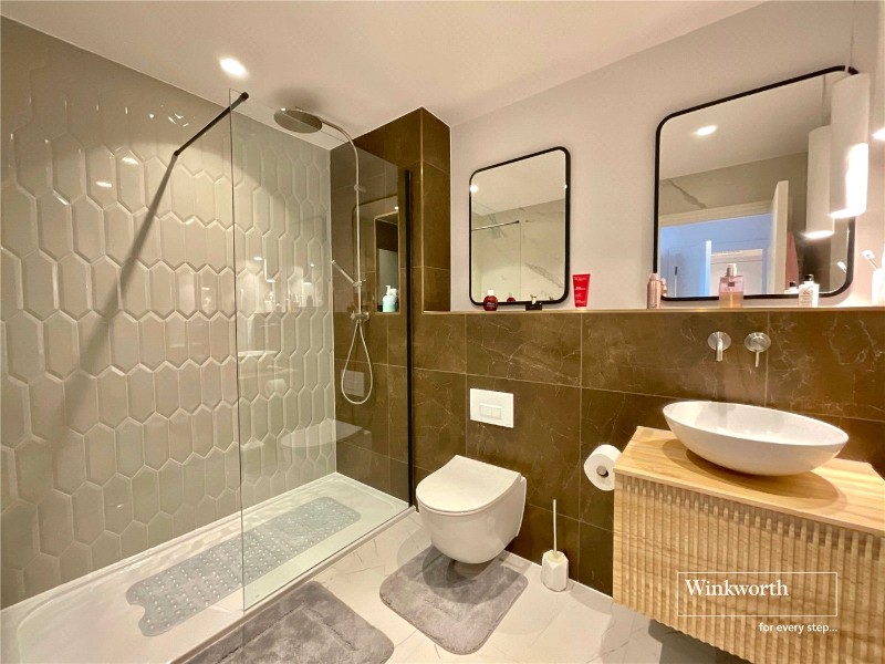 Wharncliffe Road, Highcliffe, Christchurch, Dorset, BH23