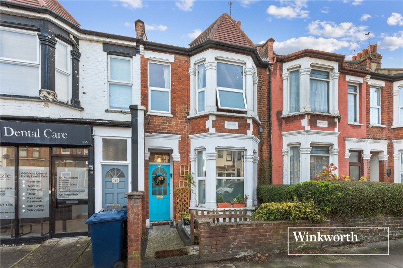 Squires Lane, Finchley, London, N3