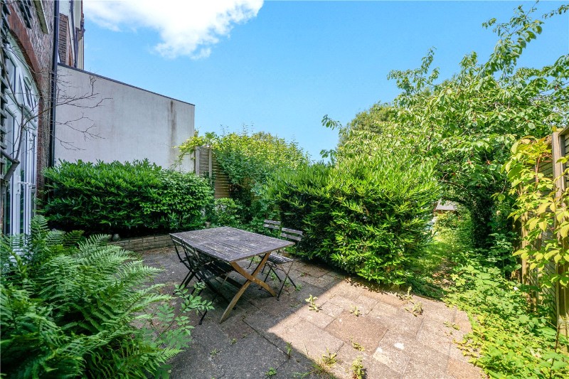 Glasslyn Road, London, N8