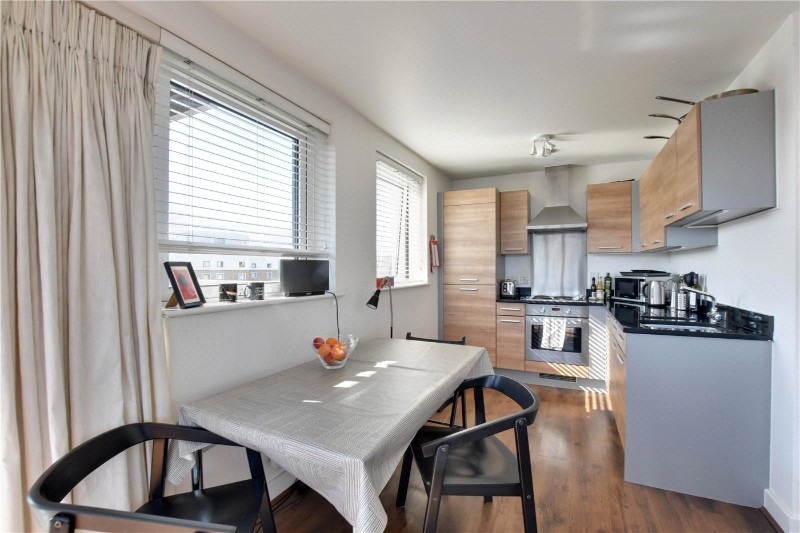 25 Tarves Way, Greenwich, London, SE10