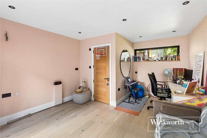 Grants Close, MILL HILL EAST, LONDON, NW7