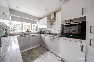 Elizabeth Avenue, Bagshot, Surrey, GU19