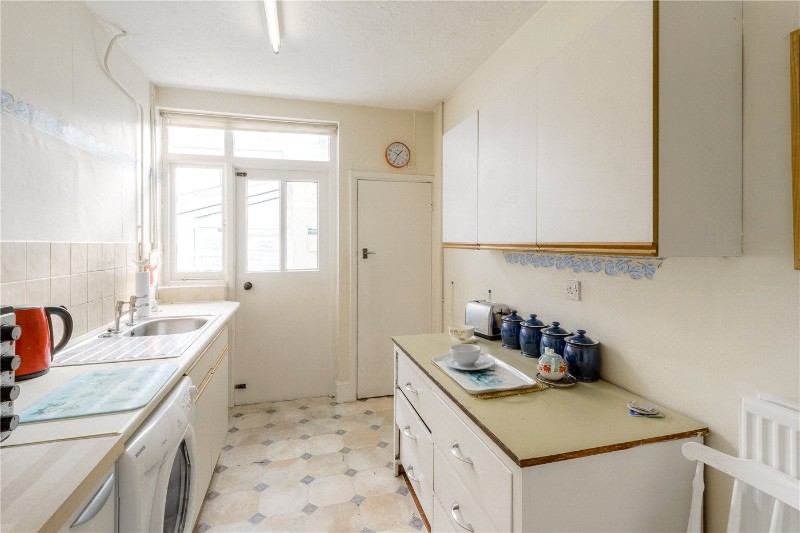 Weedon Road, Northampton, Northamptonshire, NN5