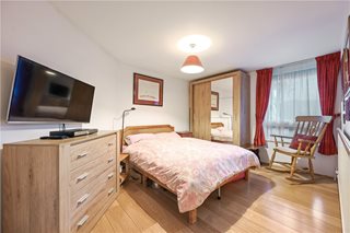 Odhams Walk, London, WC2H