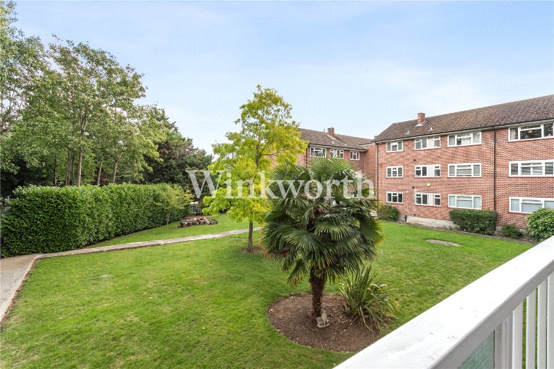 Springbank, London, N21