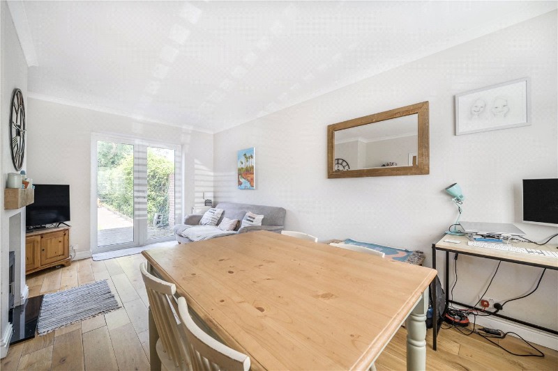 Coleson Hill Road, Wrecclesham, Farnham, Surrey, GU10