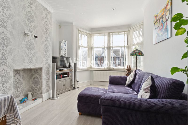 Lightcliffe Road, London, N13