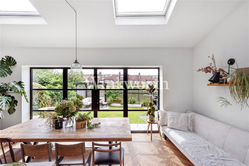 Hamilton Crescent, London, N13