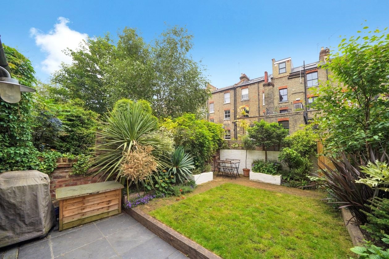 2 bedroom property for sale in Crayford Road, London, N7 (Ref KET230215