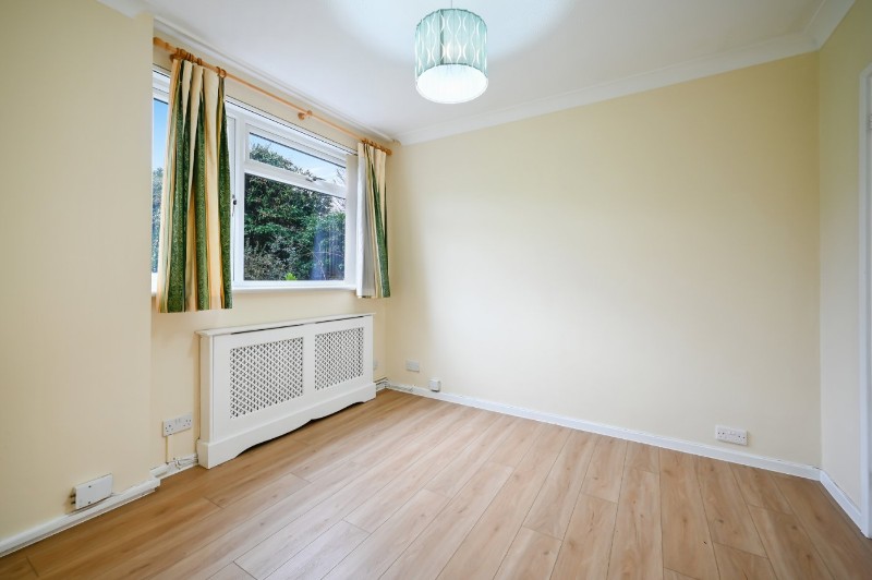 Lakeside, Beckenham, BR3