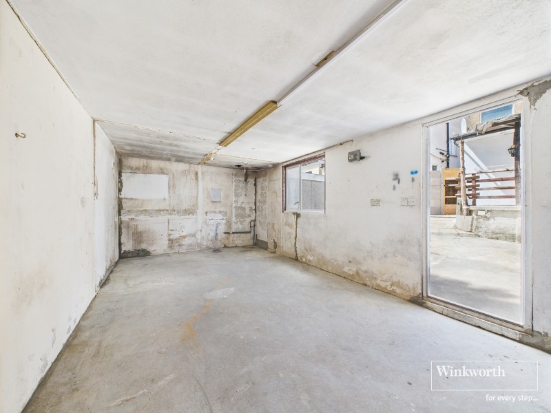 Larkway Close, Kingsbury, London, NW9