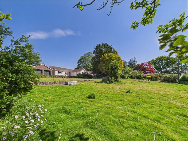 Barnstaple Cross, Crediton, Devon, EX17