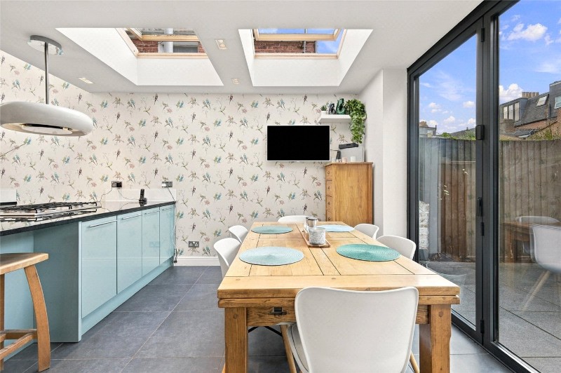 Kersley Road, London, N16