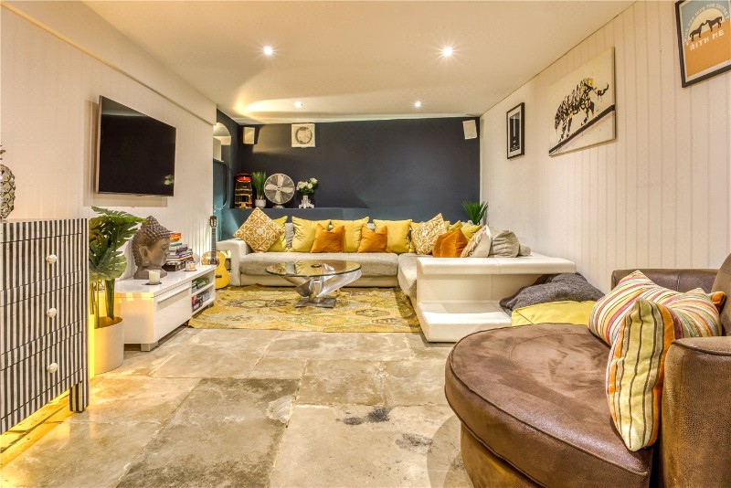 4 Bed Townhouse + 2 Bed Cottage, Market Street, Poole, BH15