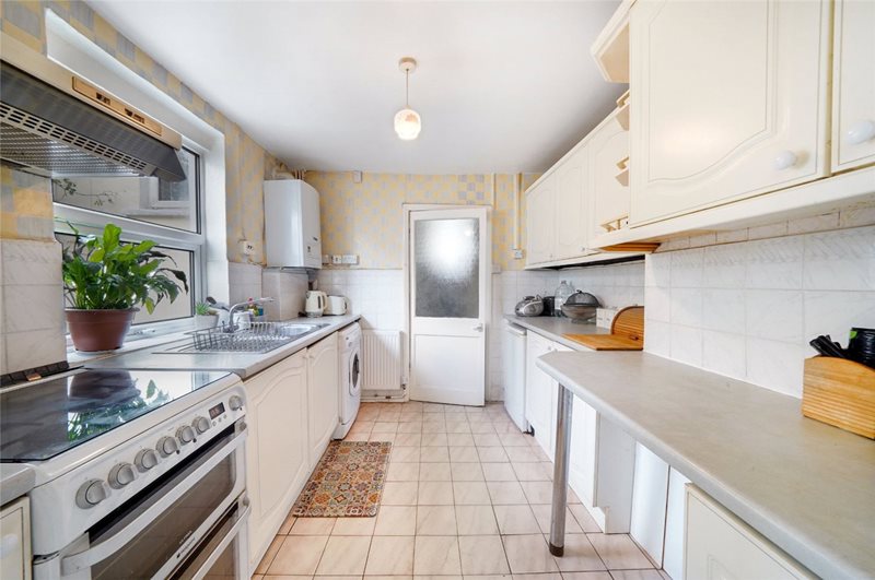 Kiver Road, London, N19