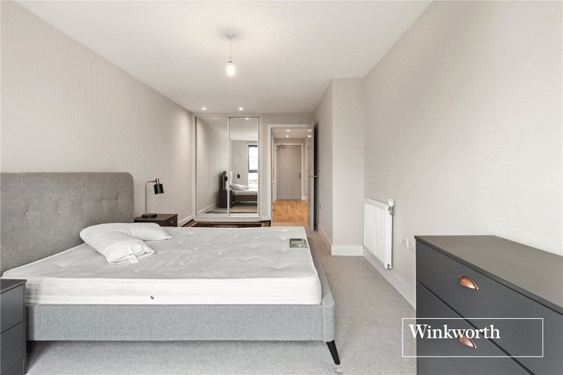 Nether Street, Finchley, London, N3