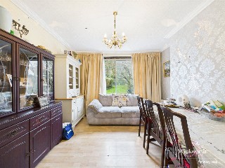 Holders Hill Avenue, Hendon, NW4