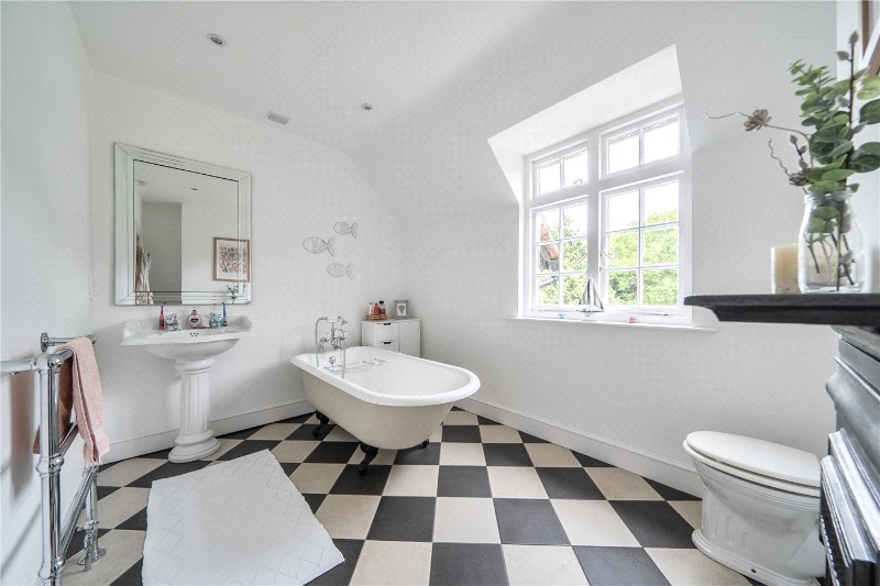 Churt Road, Hindhead, Surrey, GU26