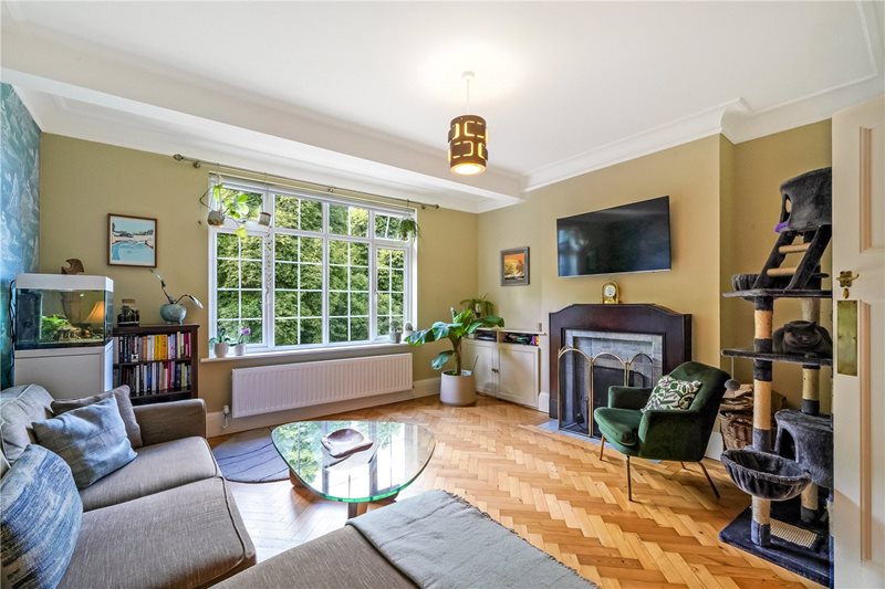 Muswell Hill Road, London, N6